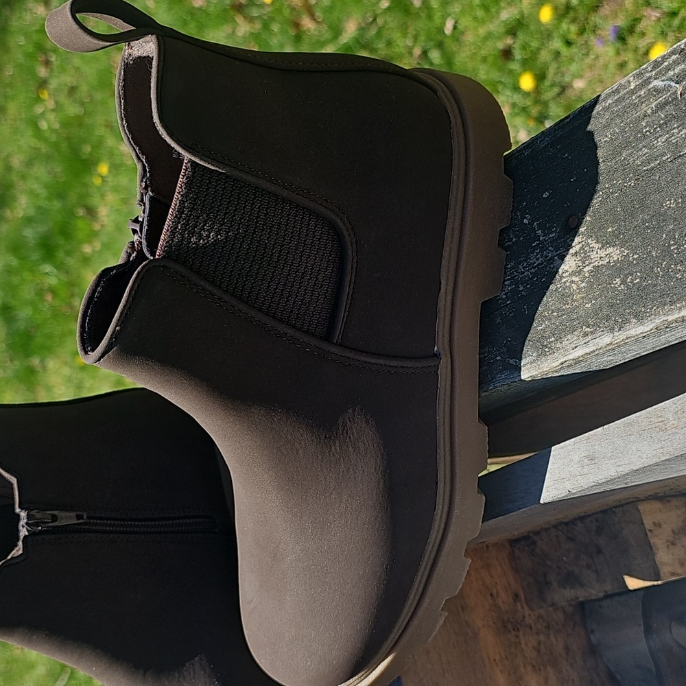 Sonoma Brown Ankle Boots - Picture 2 of 6